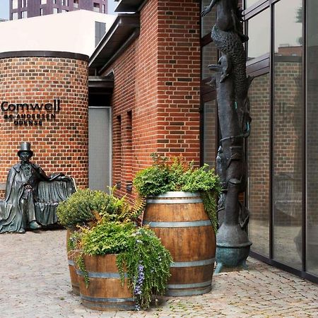 Отель Comwell H C Andersen Dolce By Wyndham Оденсе Экстерьер фото